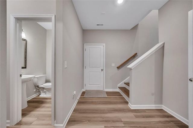 270 Commons Avenue, Woodstock, GA 30188