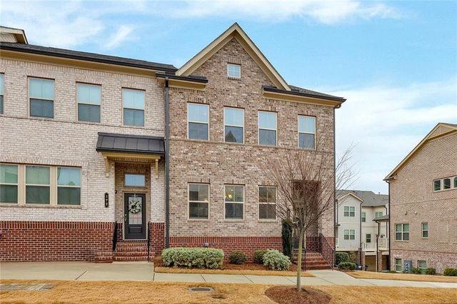 270 Commons Avenue, Woodstock, GA 30188