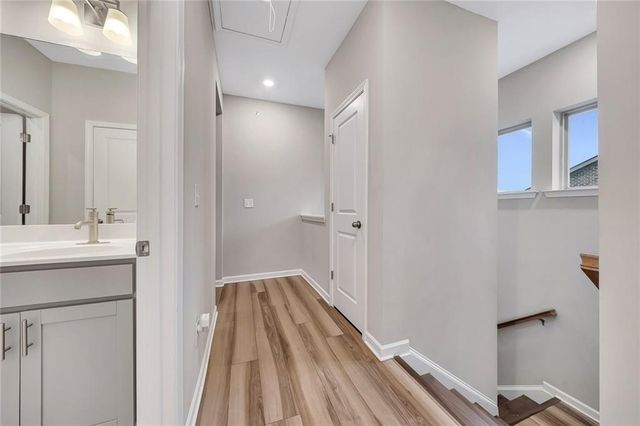 270 Commons Avenue, Woodstock, GA 30188