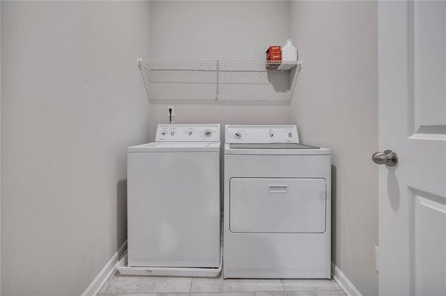 270 Commons Avenue, Woodstock, GA 30188