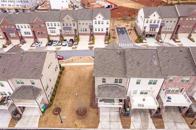 270 Commons Avenue, Woodstock, GA 30188