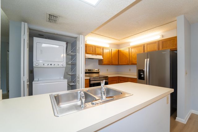 23 Catalonia Ct, St Augustine, FL 32086