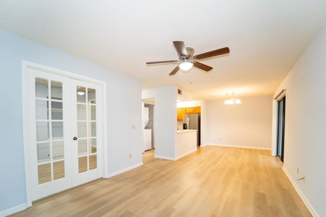 23 Catalonia Ct, St Augustine, FL 32086