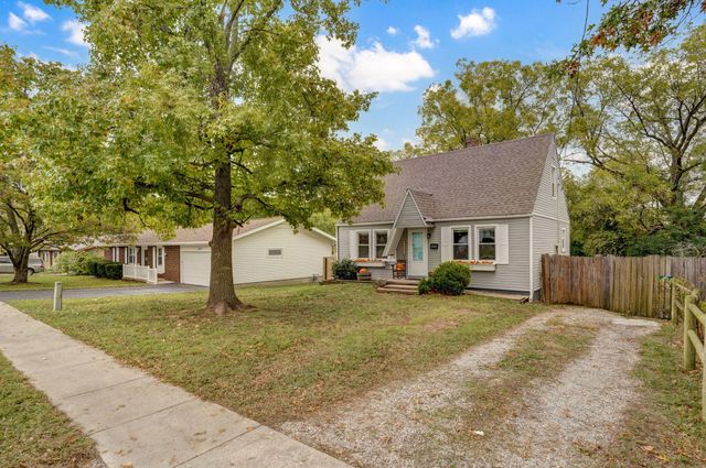 2258 N Roosevelt Avenue, Springfield, MO 65803