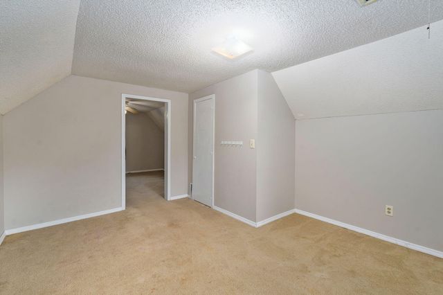 2258 N Roosevelt Avenue, Springfield, MO 65803