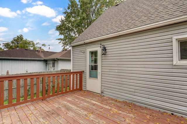 2258 N Roosevelt Avenue, Springfield, MO 65803