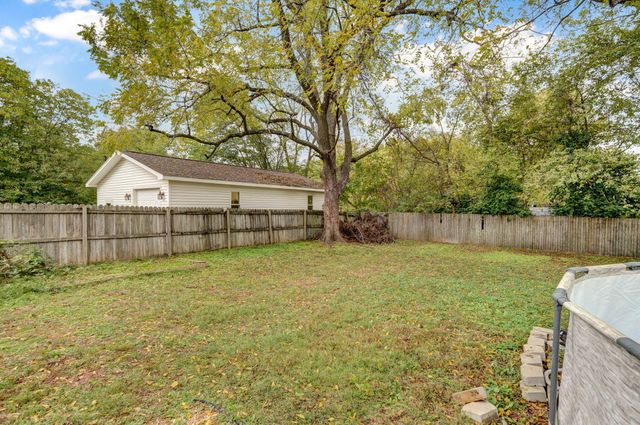 2258 N Roosevelt Avenue, Springfield, MO 65803