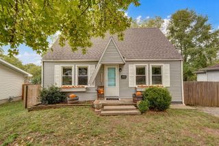 2258 North Roosevelt Avenue, Springfield, MO 65803
