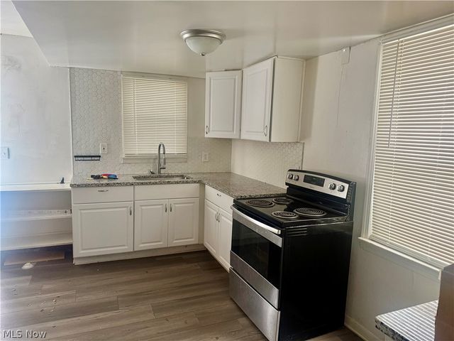 3981 Wendy Drive, Cleveland, OH 44122