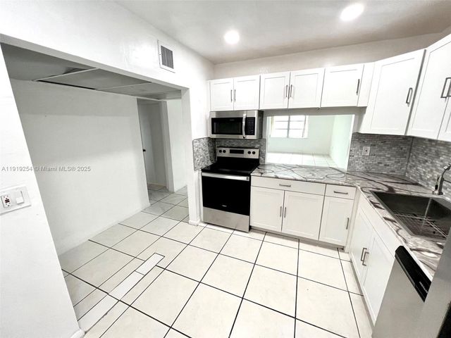 18900 NE 3rd Ct 531, Miami, FL 33179