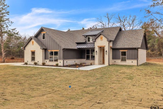 19446 Cedarpark Pl, Lindale, TX 75771