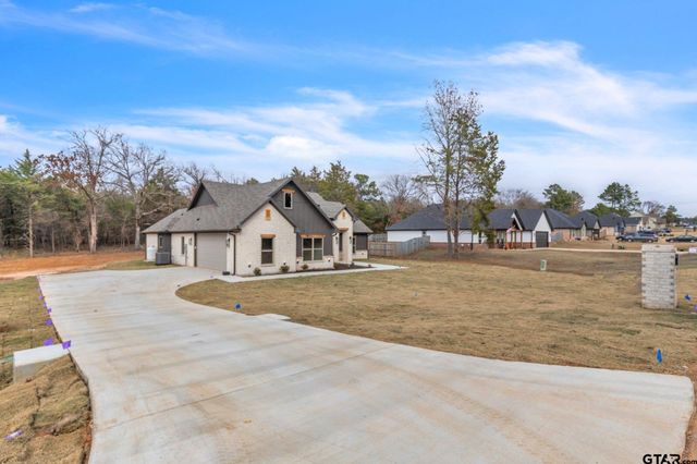 19446 Cedarpark Pl, Lindale, TX 75771