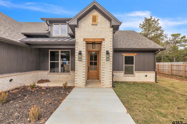 19446 Cedarpark Pl, Lindale, TX 75771