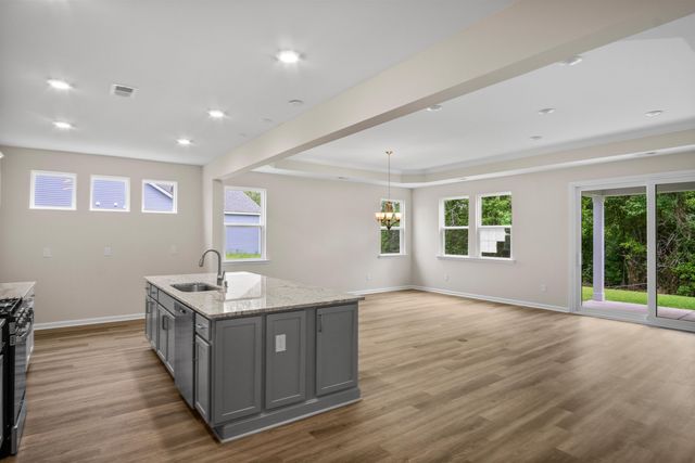 131 Little Cedar Dr., Loris, SC 29569