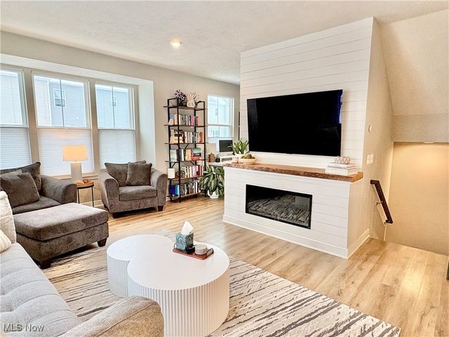 1465 Caymus Court, Avon, OH 44011