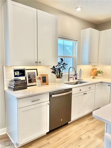 1465 Caymus Court, Avon, OH 44011