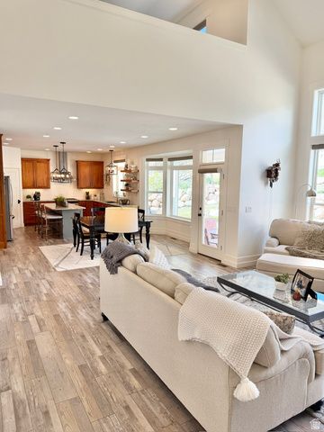 1130 W FAWN DR, Pleasant View, UT 84414