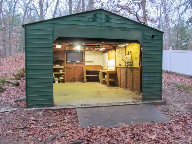 765 Meadow Road, Smithtown, NY 11787