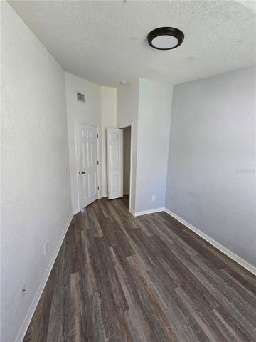 4431 HAR PAUL CIRCLE, Tampa, FL 33614