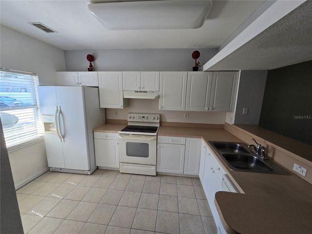 4431 HAR PAUL CIRCLE, Tampa, FL 33614