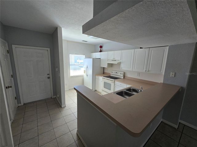 4431 HAR PAUL CIRCLE, Tampa, FL 33614