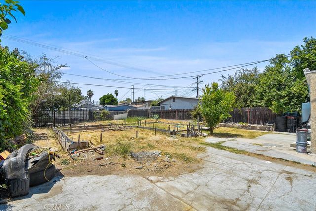 9307 Beach, Los Angeles, CA 90002