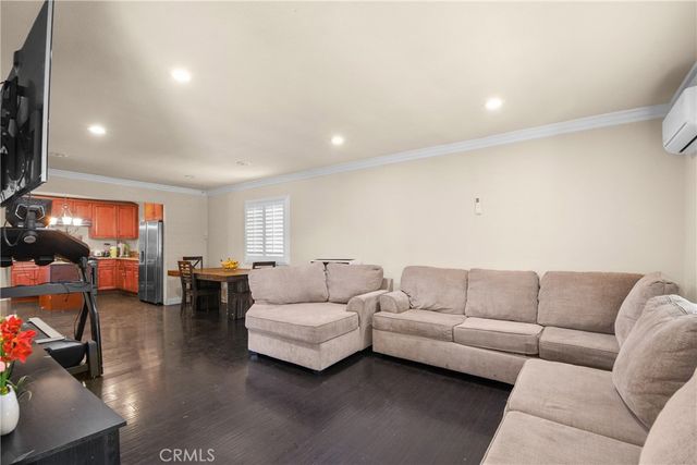 9307 Beach, Los Angeles, CA 90002