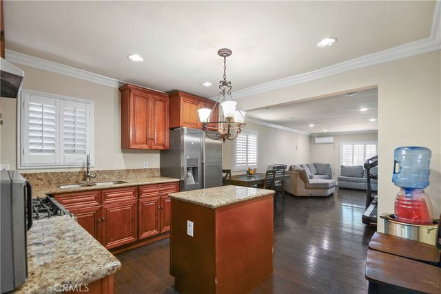 9307 Beach, Los Angeles, CA 90002