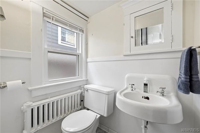 40 Jewett Parkway, Buffalo, NY 14214