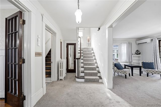 40 Jewett Parkway, Buffalo, NY 14214