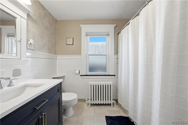 40 Jewett Parkway, Buffalo, NY 14214