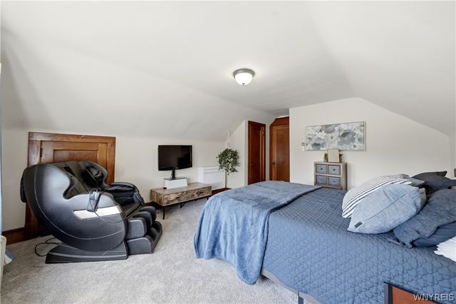 40 Jewett Parkway, Buffalo, NY 14214