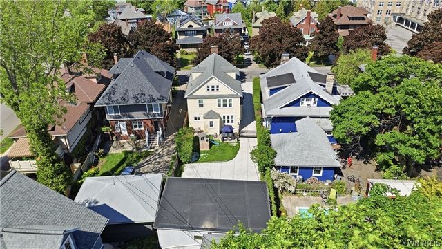 40 Jewett Parkway, Buffalo, NY 14214