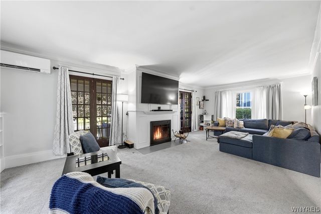40 Jewett Parkway, Buffalo, NY 14214