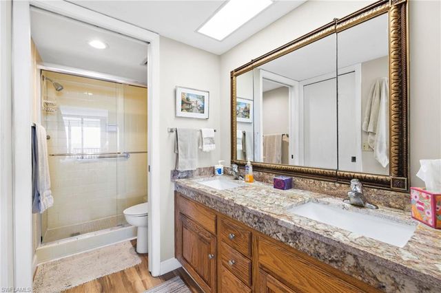 11 Bluebill AVE # 702, Naples, FL 34108