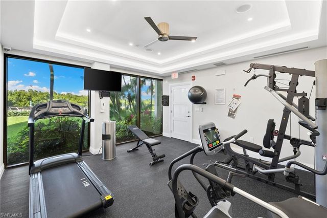 11 Bluebill AVE # 702, Naples, FL 34108