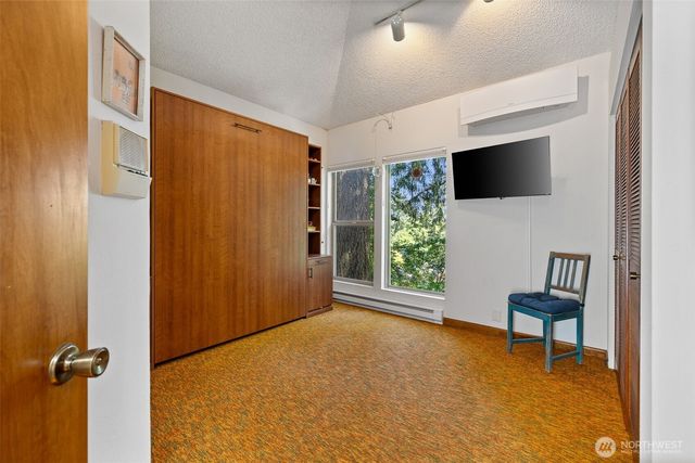 3068 169th Avenue NE, Bellevue, WA 98008