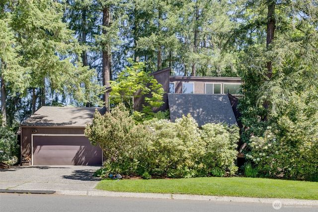 3068 169th Avenue NE, Bellevue, WA 98008
