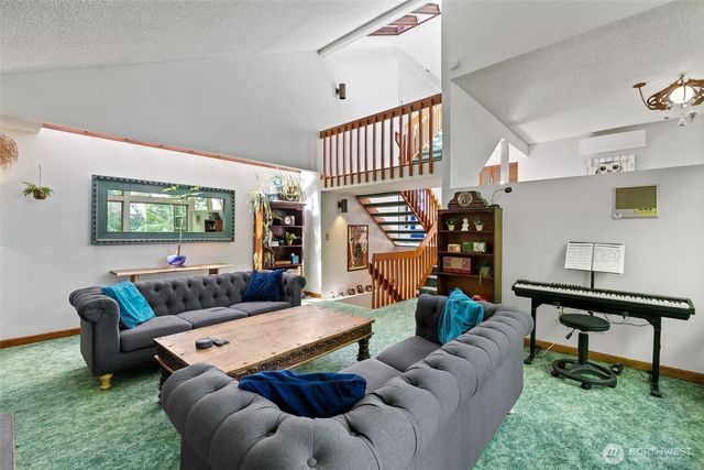 3068 169th Avenue NE, Bellevue, WA 98008