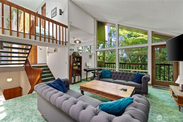 3068 169th Avenue NE, Bellevue, WA 98008