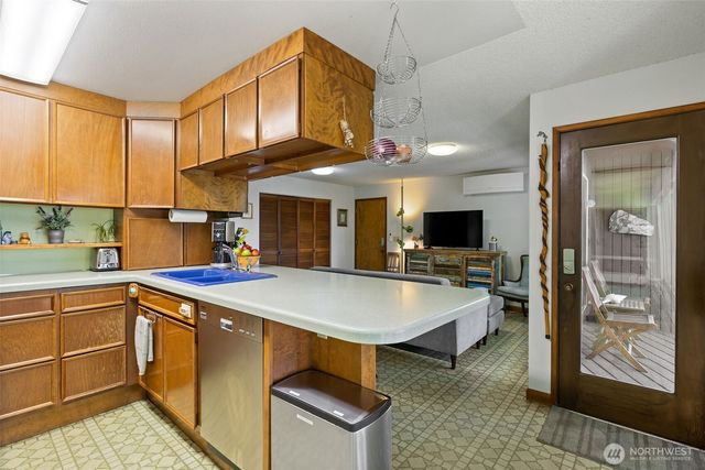 3068 169th Avenue NE, Bellevue, WA 98008
