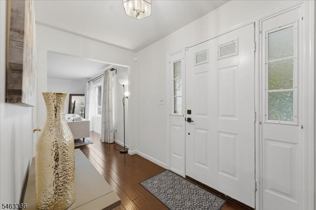 6 Nepote Pl, Franklin Twp., NJ 08873 — photo 3