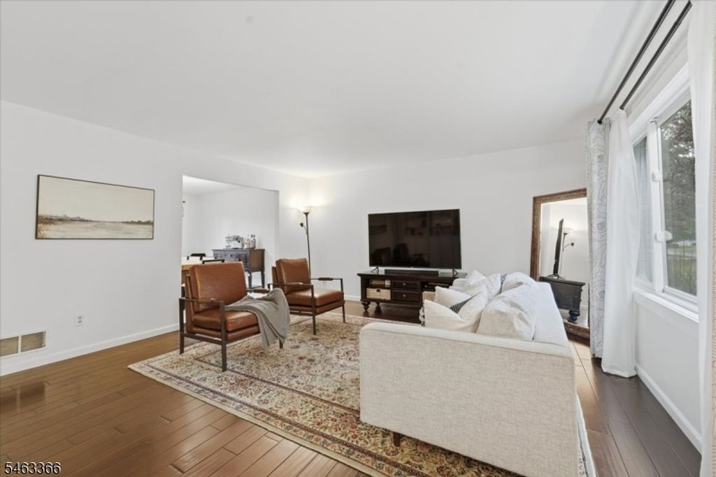 6 Nepote Pl, Franklin Twp., NJ 08873 — photo 4
