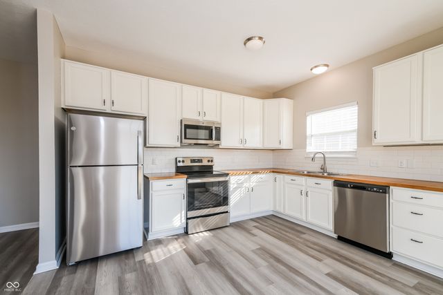 11722 Eldridge Drive, Indianapolis, IN 46235