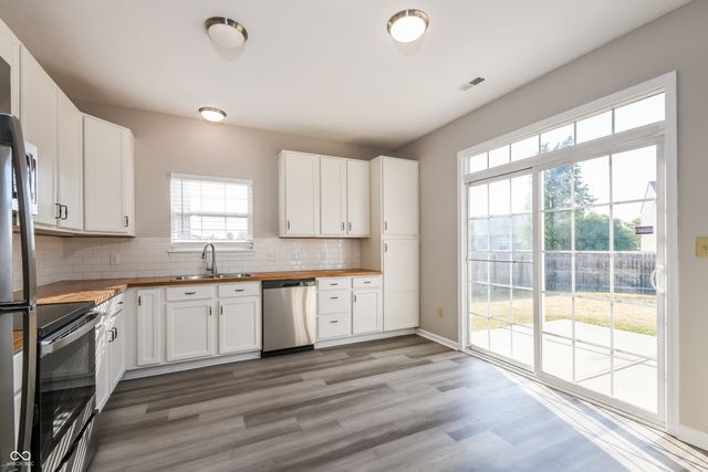 11722 Eldridge Drive, Indianapolis, IN 46235