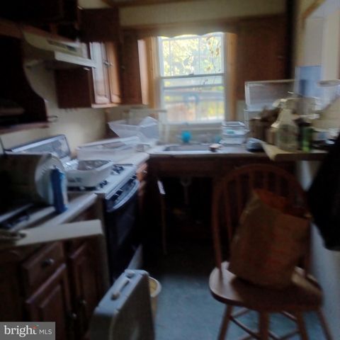 617 W 13TH, Chester, PA 19013