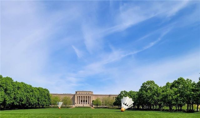 4550 Warwick Boulevard 210-211, Kansas City, MO 64111