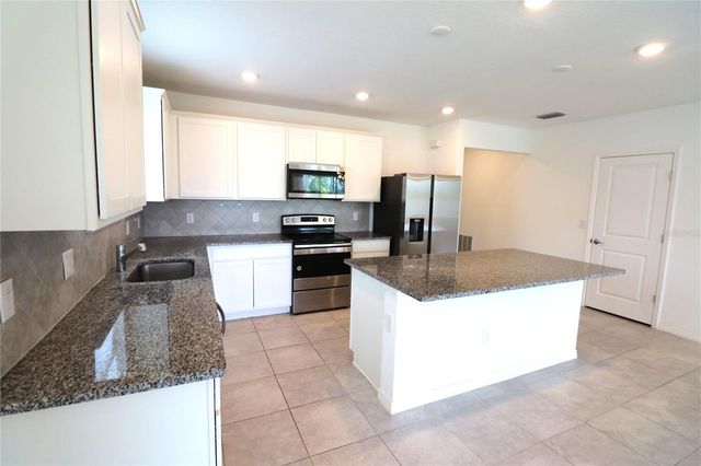 4006 CAPRI COAST DRIVE, Plant City, FL 33565