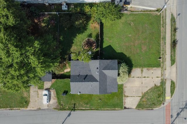1200 W South Street, Benton, AR 72015