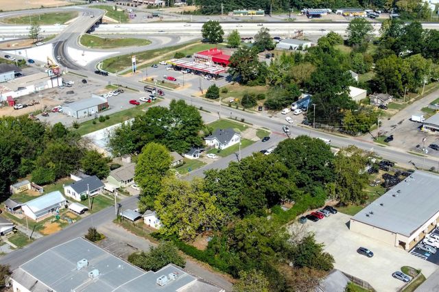 1200 W South Street, Benton, AR 72015